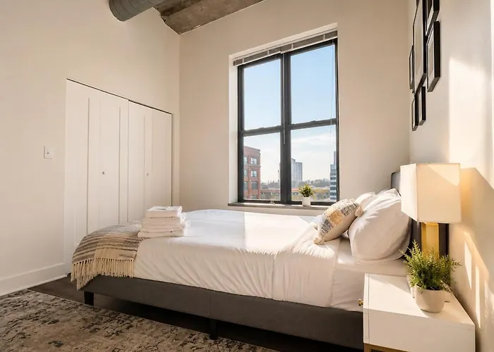 Apartamento Spacious And Luxurious 3br Near Mccormick Place And Soldier Field With Optional Parking - Sleeps 10 *
