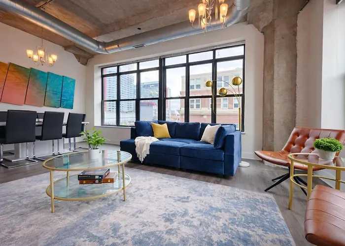Spacious And Luxurious 3br Near Mccormick Place And Soldier Field With Optional Parking - Sleeps 10 Apartamento *